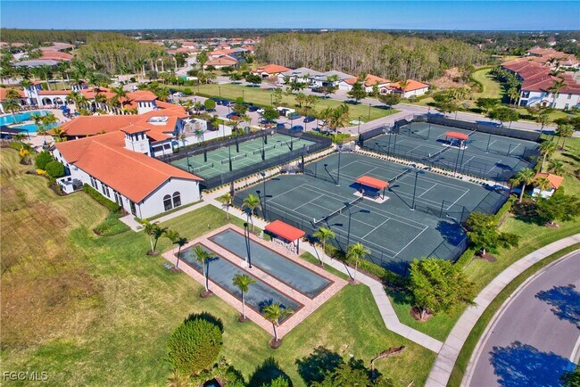 Building Photo - 12020 Arbor Trace Dr