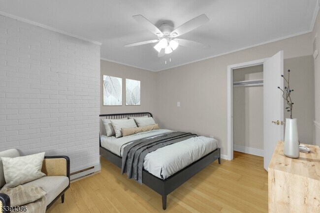 Building Photo - 16 Schooleys Mountain Rd