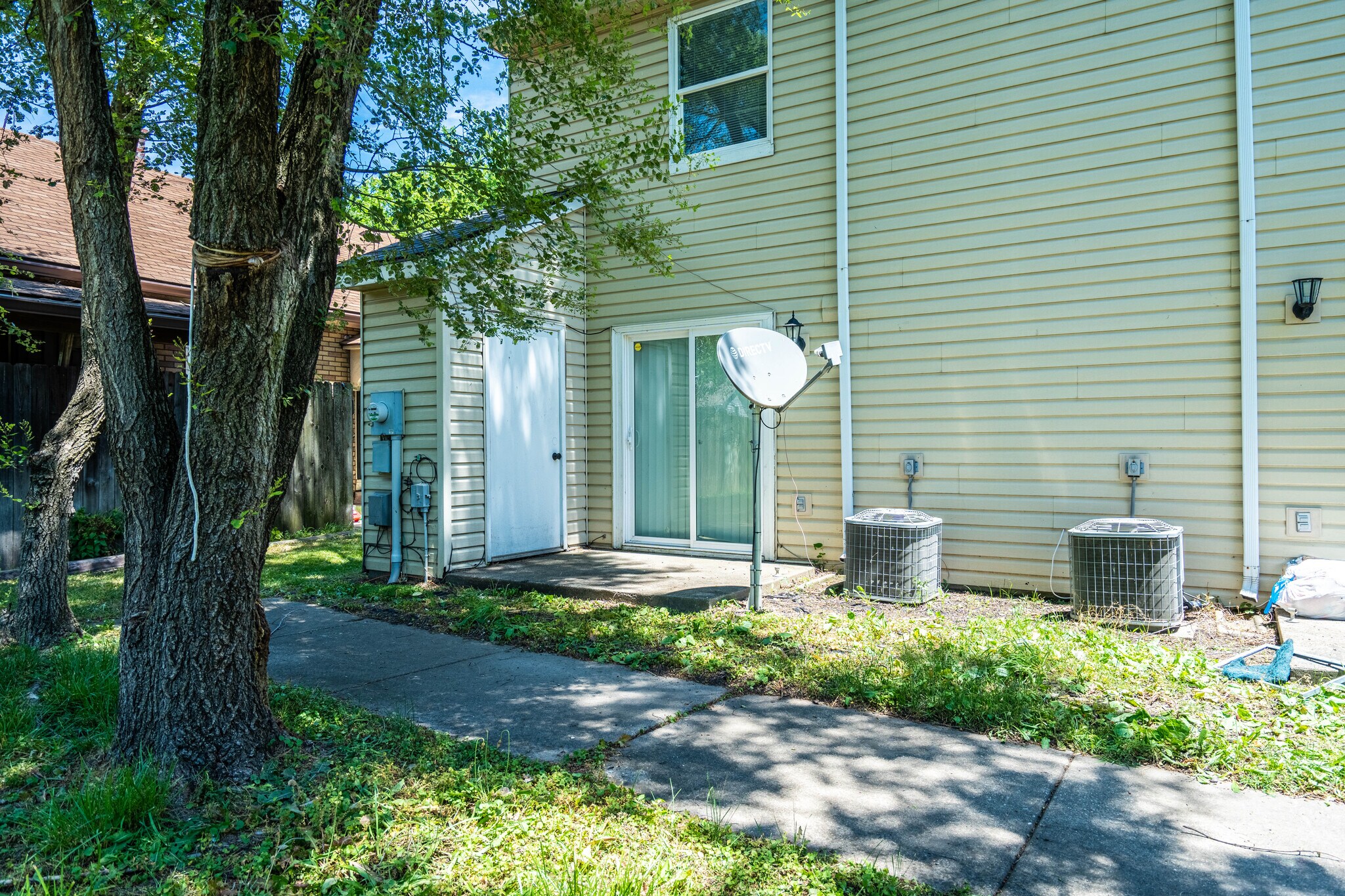 Building Photo - 1311 S Senate Ave
