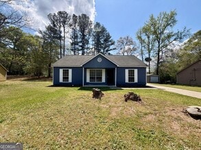 Building Photo - 2720 Sapphire St