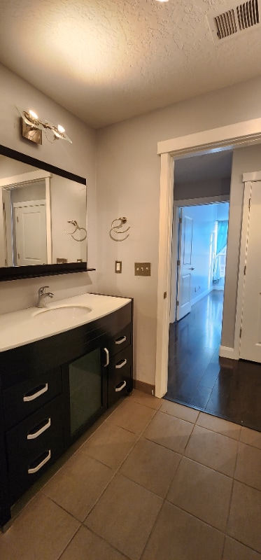 Building Photo - 4276 S Main St