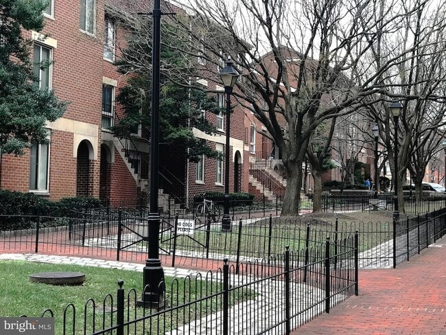 Building Photo - 13 Andrew Pl