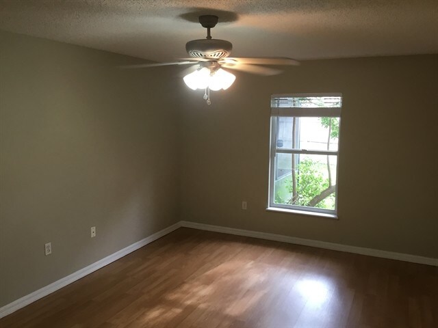 Building Photo - 2943 Noah Cir