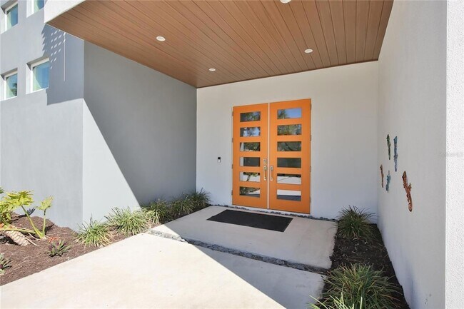 Building Photo - 3939 Higel Ave