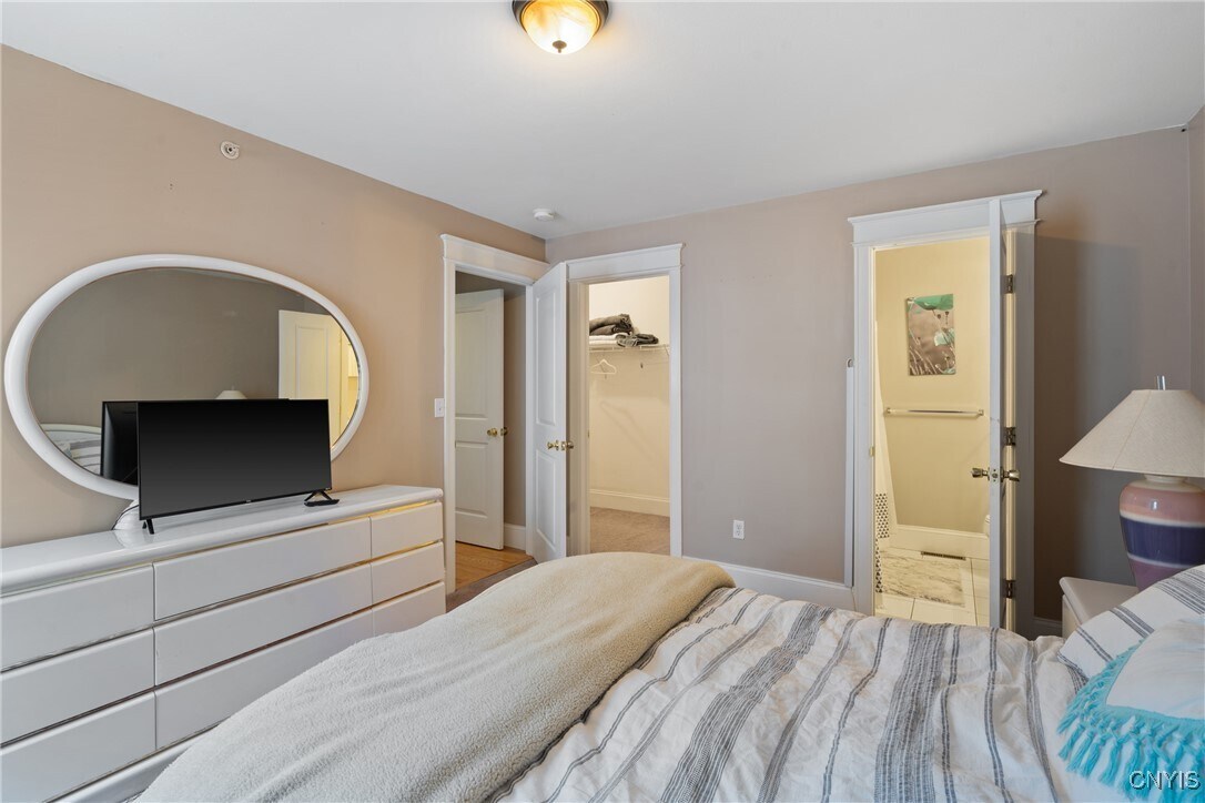 Building Photo - 317 W Fayette St