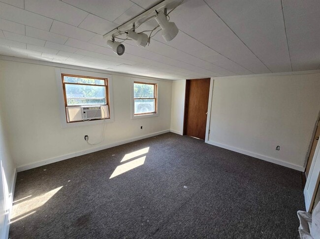 Building Photo - 30 Halstead St
