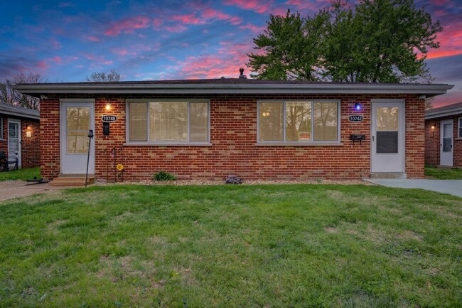 Building Photo - 10742 Tropic Dr