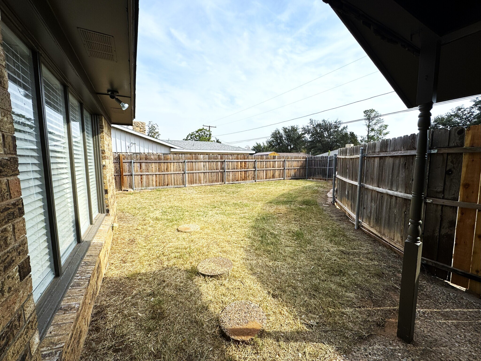 Building Photo - 2405 Stutz Plz