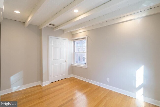 Building Photo - 1431 Spruce St