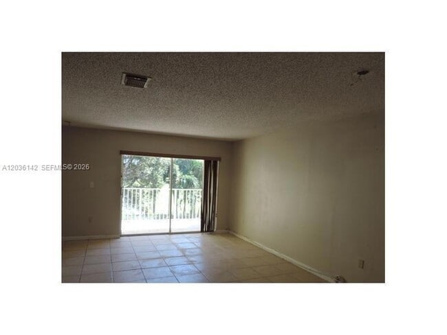 Building Photo - 15741 SW 137th Ave
