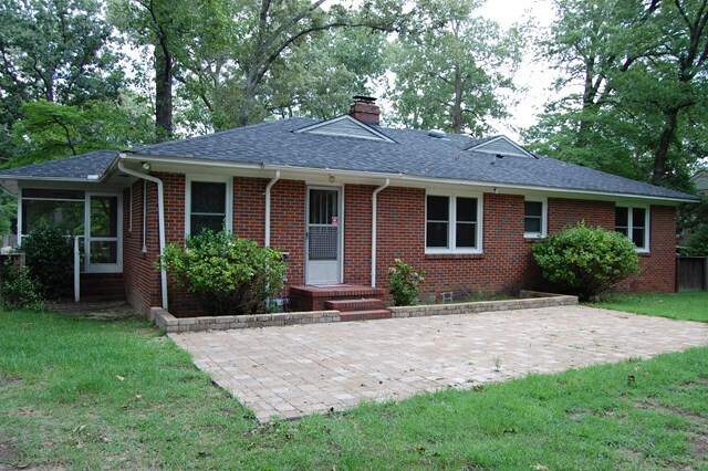 Building Photo - 815 Brandy Rd