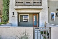 Building Photo - 3 bedroom 2.5 bath in Gated Community