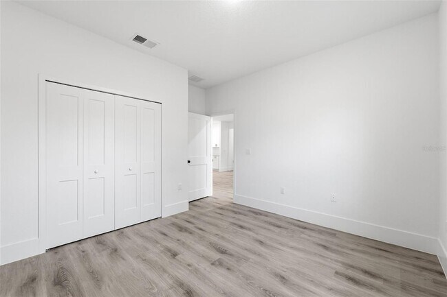 Building Photo - 7047 N Lime Dr