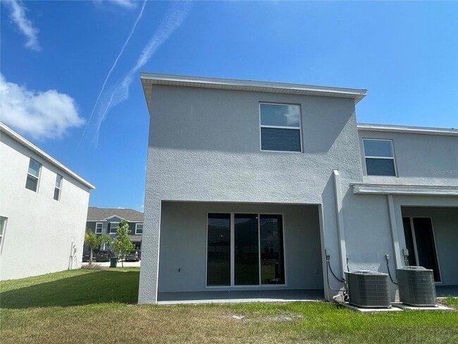 Building Photo - 33078 Major Oak Dr