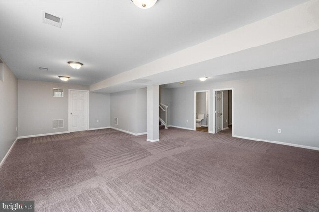 Building Photo - 12 Glenbrook Rd