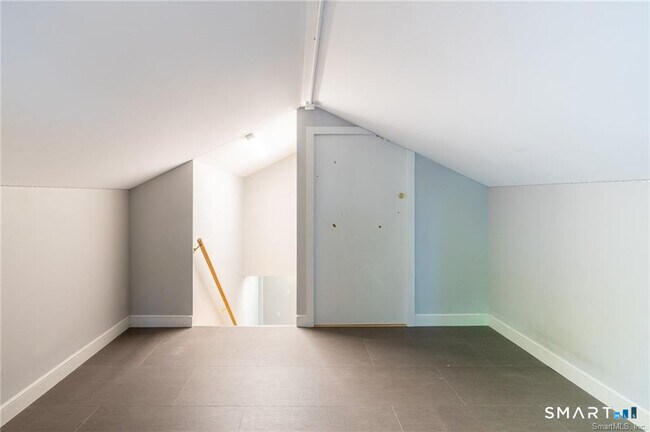 Building Photo - 37 Old Wheeler Ln