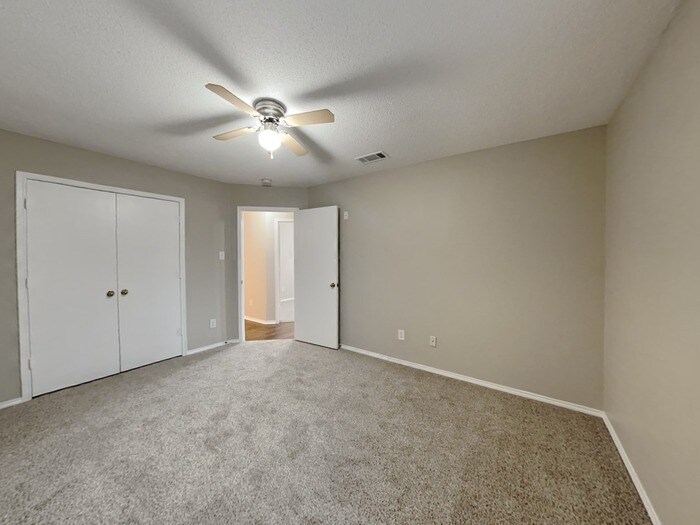 Building Photo - 629 St Eric Dr