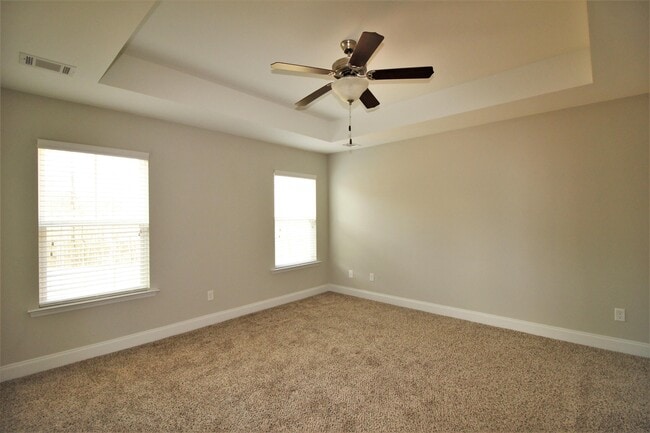Building Photo - 2138 Kinsale Ave