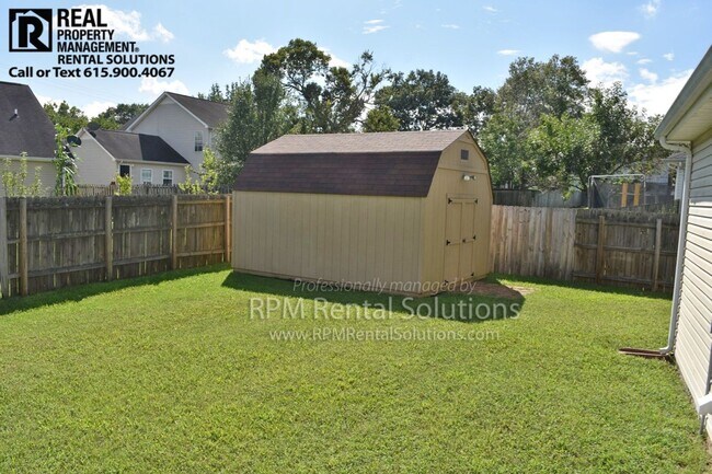 Building Photo - 3BR/2BA in LaVergne w/ 2-car garage, fenced in backyard, walk to Percy Priest Lake!