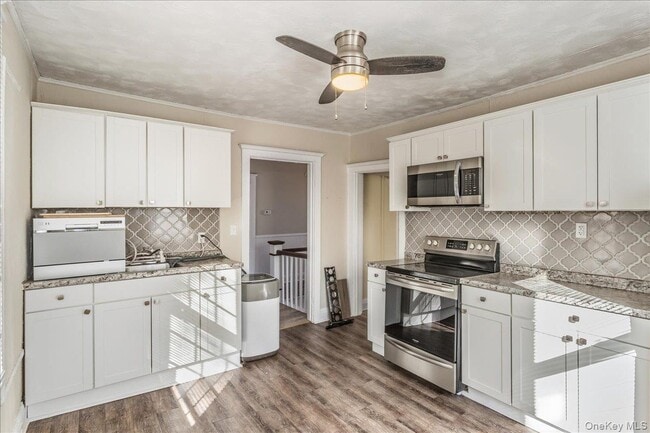 Building Photo - 35 Lake Ave