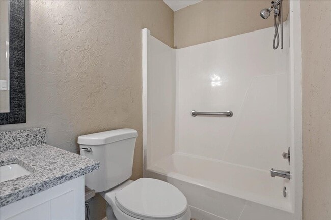 Building Photo - 1573 Jacks Dr