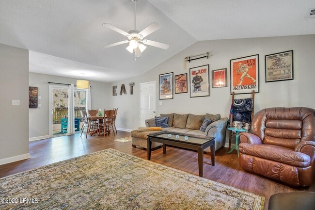 Building Photo - 2405 Grinkley Ct