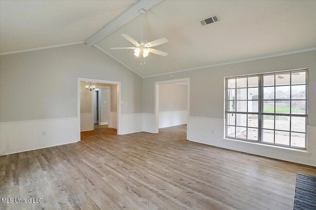 Building Photo - 249 Bay Park Dr