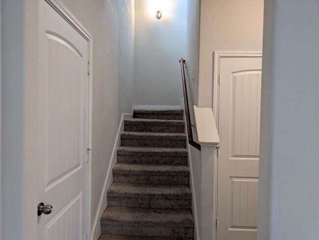 Building Photo - 23634 Buttress Root Dr