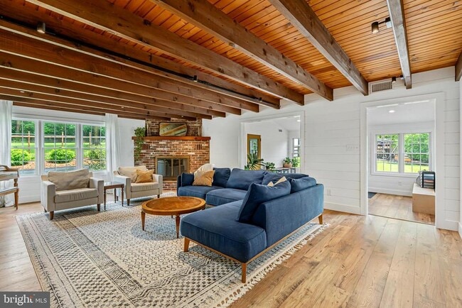 Building Photo - 2406 Upper Ridge Rd