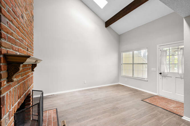 Building Photo - 2971 W Long Dr