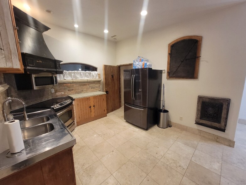 Building Photo - 32 E Utah Ave