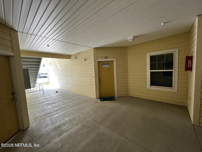 Building Photo - 4959 Key Lime Dr