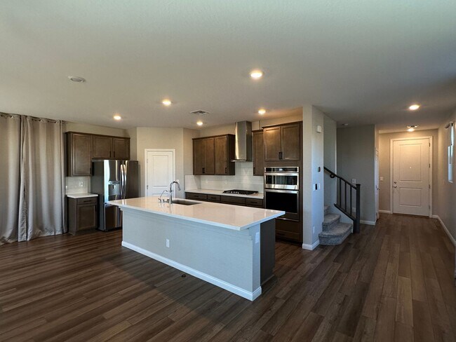 Building Photo - Stonegate
