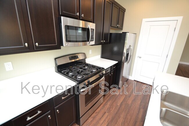 Building Photo - 4642 W South Jordan Pky