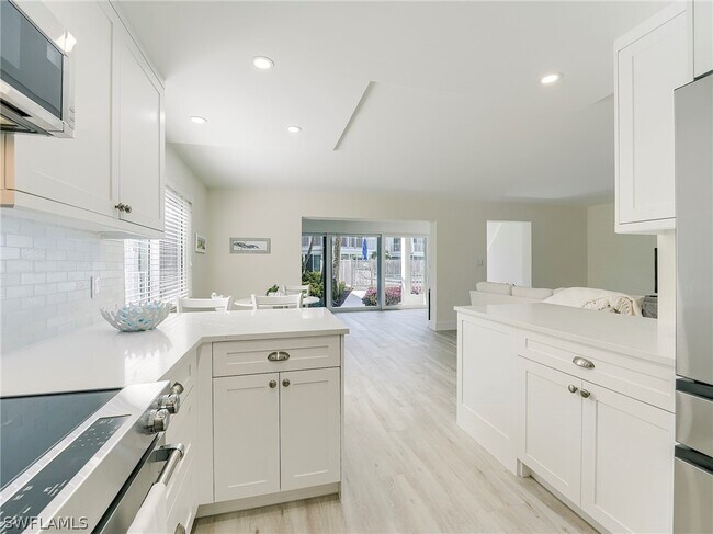 Building Photo - 354 Harbour Dr