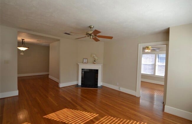 Building Photo - 1505 McDuffie St