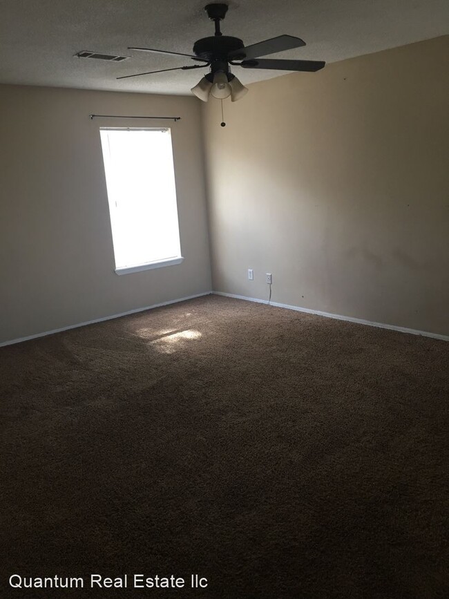 Building Photo - 2 br, 2 bath House - 131 PERTH CT
