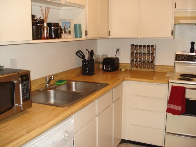 Kitchen - 22 E 600 S