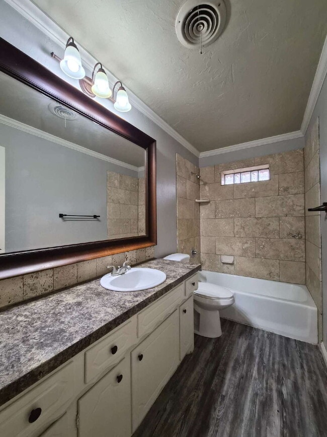 Building Photo - 3813 51st St