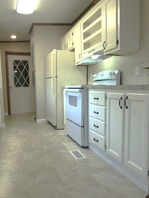 Building Photo - 3504 Rock Creek Dr