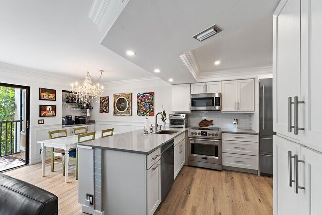 Building Photo - 1605 S US Hwy 1