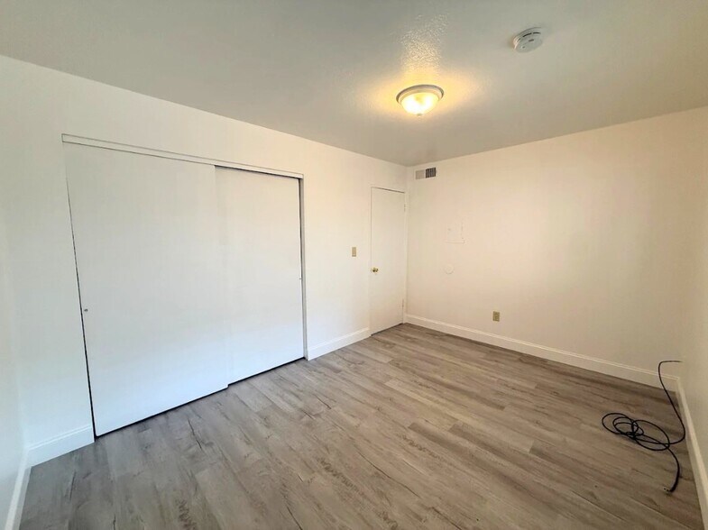 Building Photo - 3310 R St