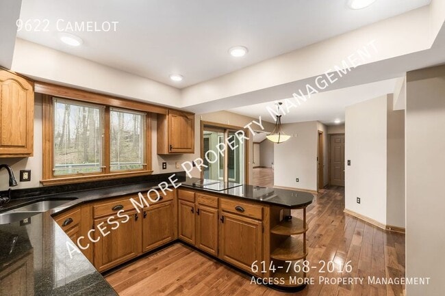 Building Photo - SPACIOUS & GRAND HOME IN PICKERINGTON!