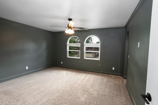 Building Photo - 7368 S Lafayette Cir W