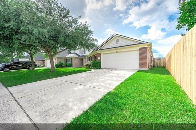 Building Photo - 4918 Fair Oak Dale Ln