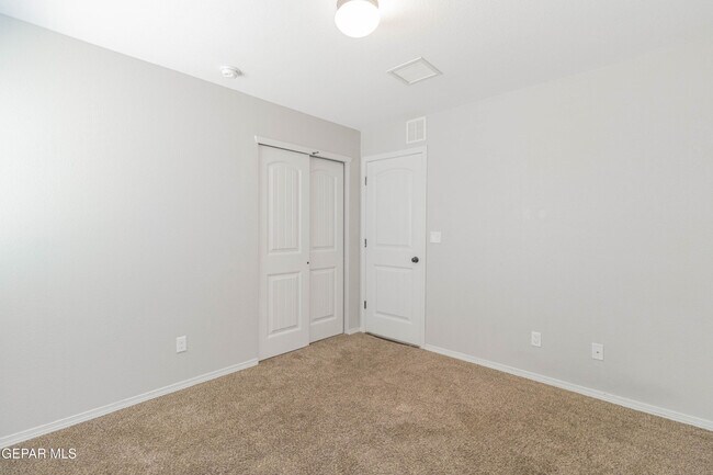 Building Photo - 4980 Rose Elise St
