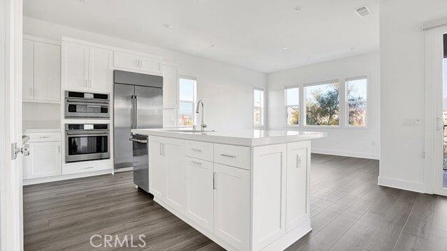 Building Photo - 401 Junco