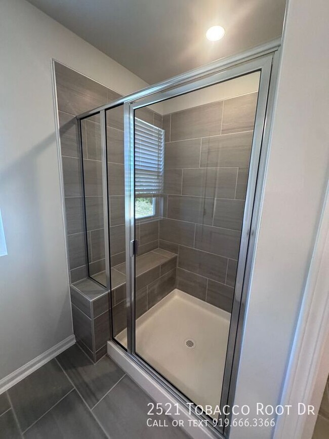 Building Photo - 2521 Tobacco Root Dr