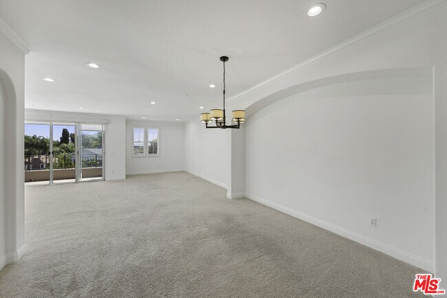 Building Photo - 1820 Benecia Ave