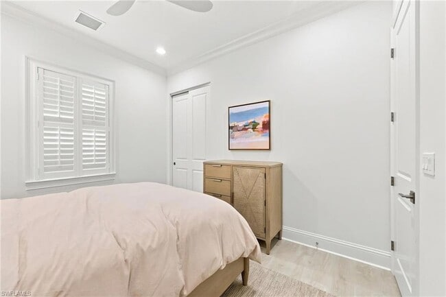 Building Photo - 7150 Saona CT